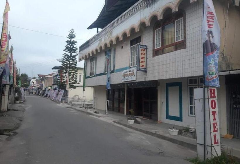 Oyo 93237 Hotel Triarga