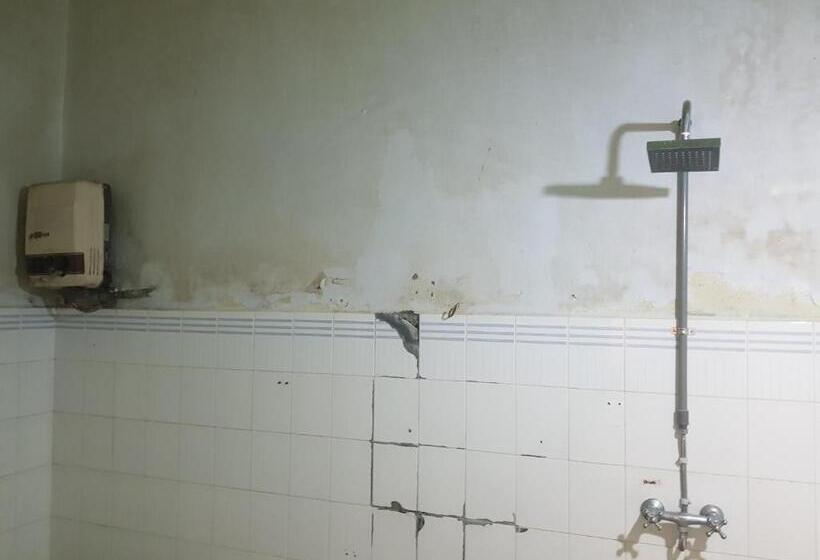 Oyo 93237 Hotel Triarga