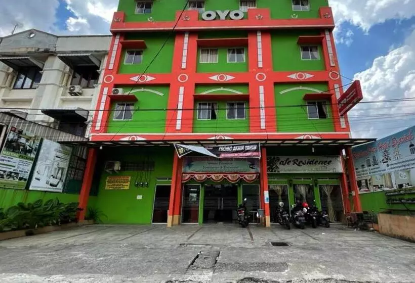 Capital O 93285 Residence Hotel Syariah