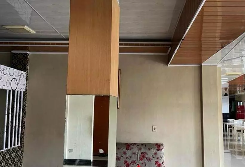 Capital O 93285 Residence Hotel Syariah