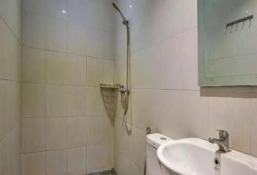 Capital O 93285 Residence Hotel Syariah