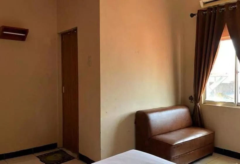 Capital O 93285 Residence Hotel Syariah