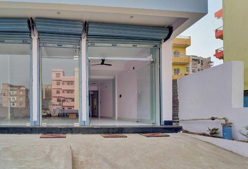 Oyo Flagship Hotel R P Royal