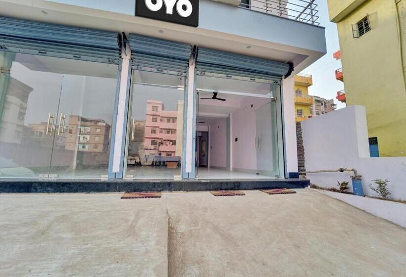 Oyo Flagship Hotel R P Royal