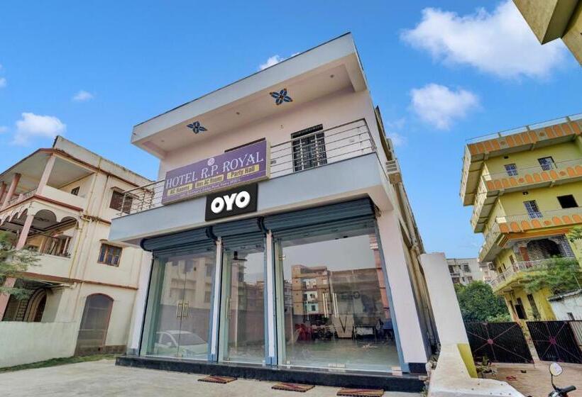 Oyo Flagship Hotel R P Royal