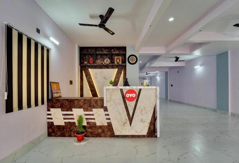 Oyo Flagship Hotel R P Royal