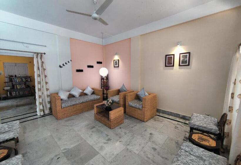 ペンション Gitali’s Homestay