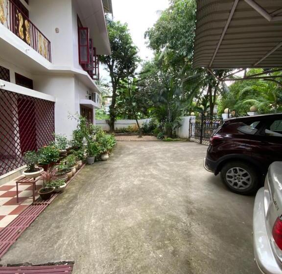 ペンション Gitali’s Homestay