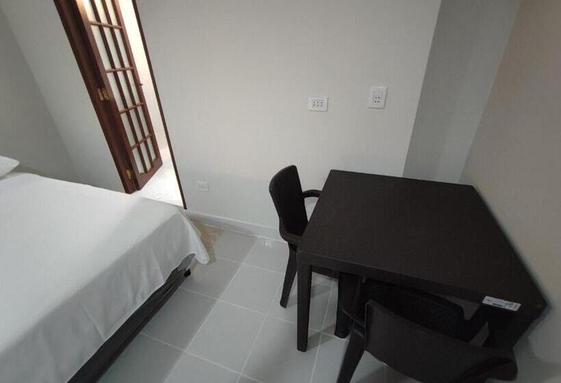 پانسیون Amaca Hostal