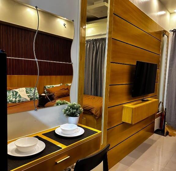 Shore 2 Residences   2 Full Double Bed Size