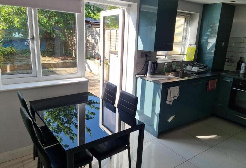 هاستل Solo Stay London Zone 1