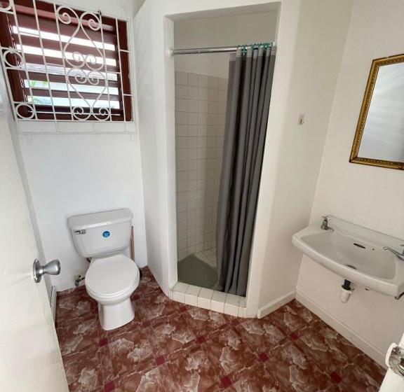 هاستل The Lodge @ Peaceful Palms