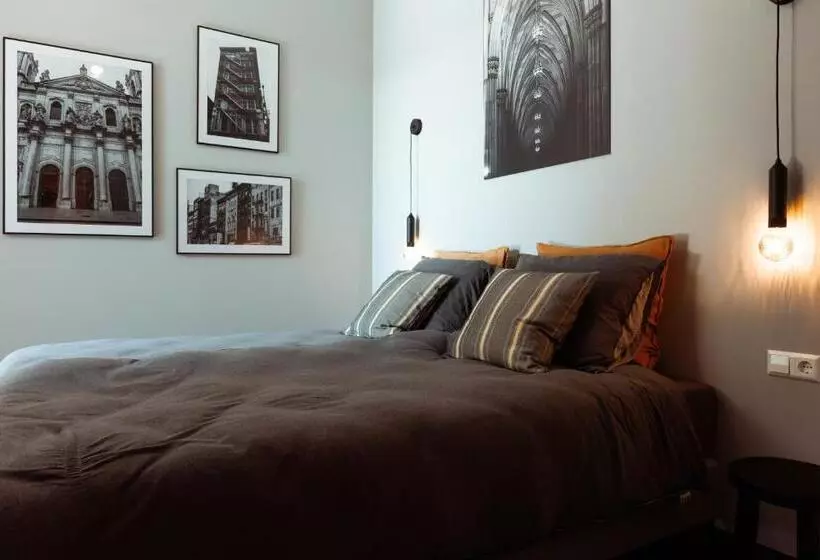 ベッドアンドブレックファースト B En B De Jufferswaard