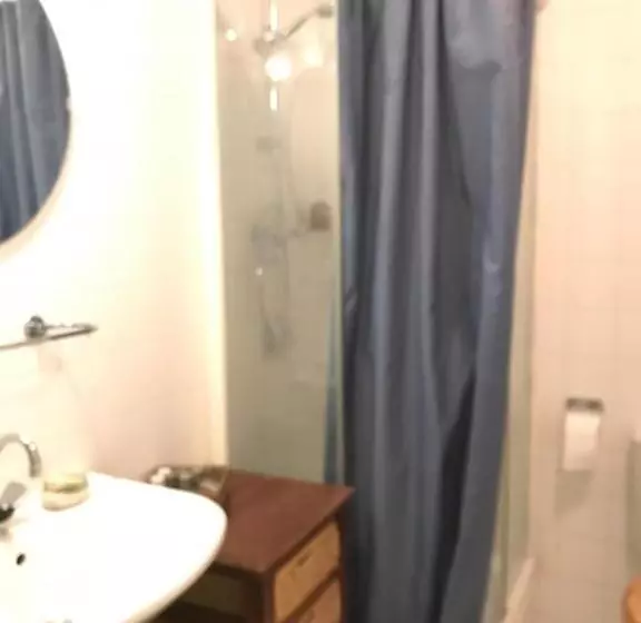 تختخواب و صبحانه Great House For Two In Amsterdam