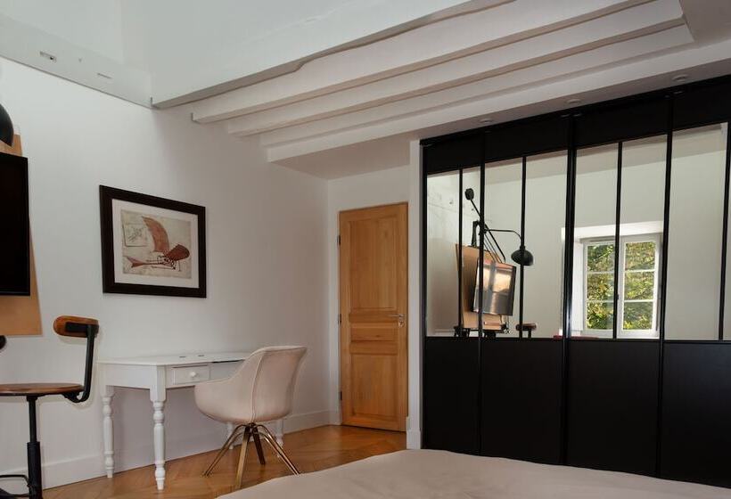 민박 Le Clocher De La Duchesse