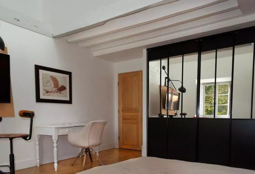 Aamiaismajoitus (B&B) Le Clocher De La Duchesse