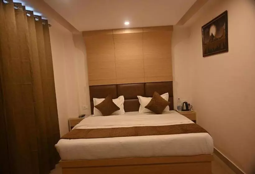 ベッドアンドブレックファースト Pine Ville Shimla