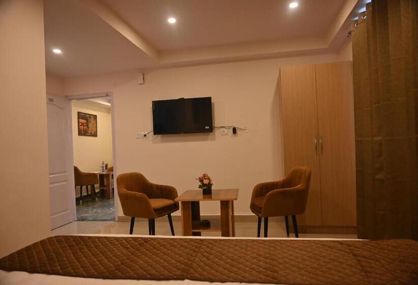 צימר Pine Ville Shimla