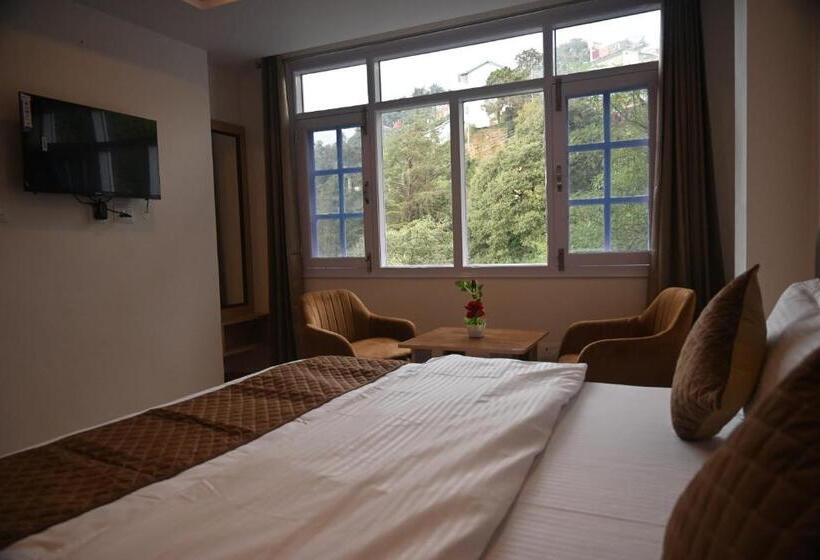 צימר Pine Ville Shimla