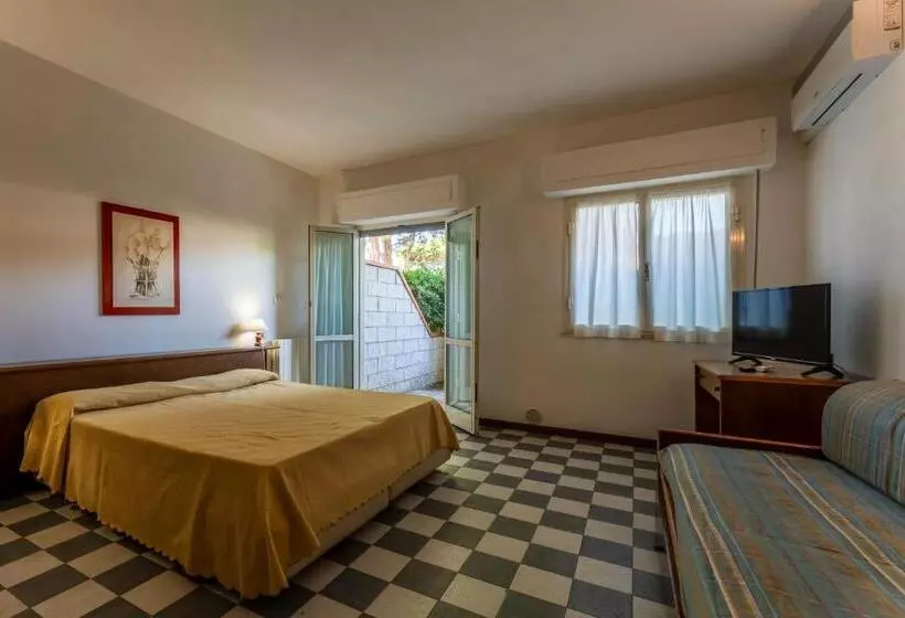 Giannella Beach Residence Apartment
