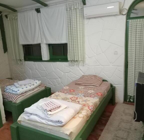 هتل Bumbar Etno Dvorac