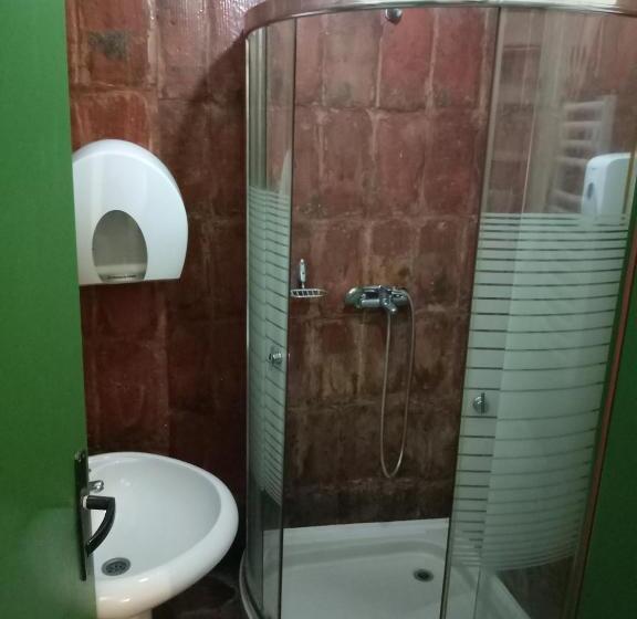 هتل Bumbar Etno Dvorac