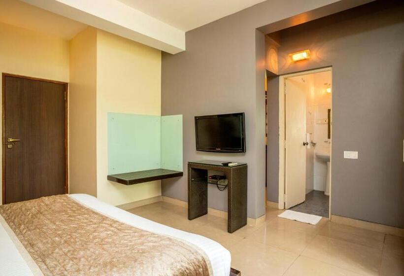 Отель Coco Goa By Ronne S