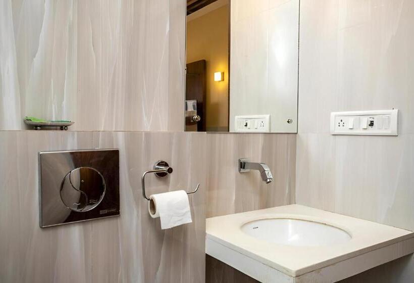 Отель Coco Goa By Ronne S