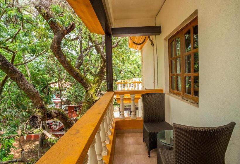 Отель Coco Goa By Ronne S