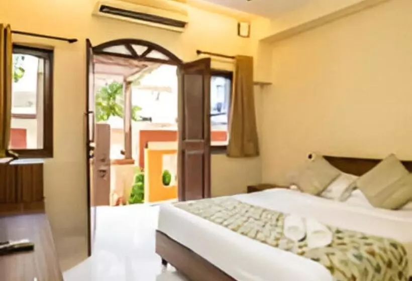 Hotel Coco Goa By Ronne S