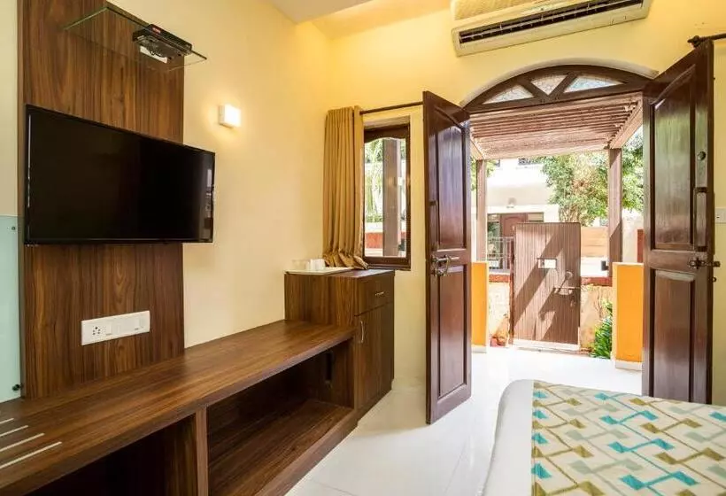 Hotel Coco Goa By Ronne S