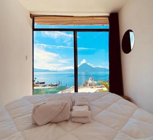 هتل کپسول Azul Rosa Party Lodging