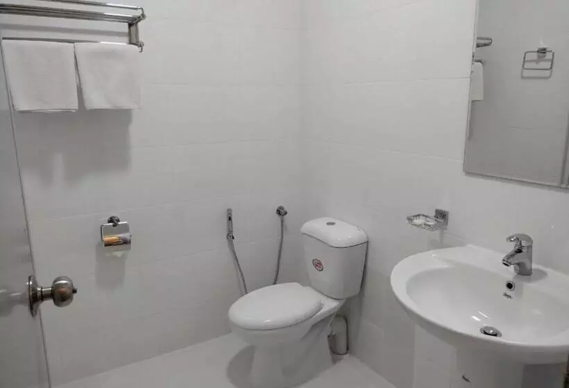 ホテル Dalawella Beach Resort