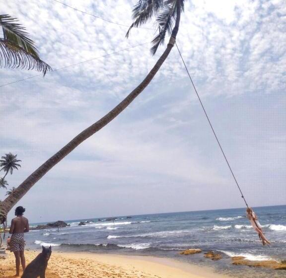 Отель Dalawella Beach Resort