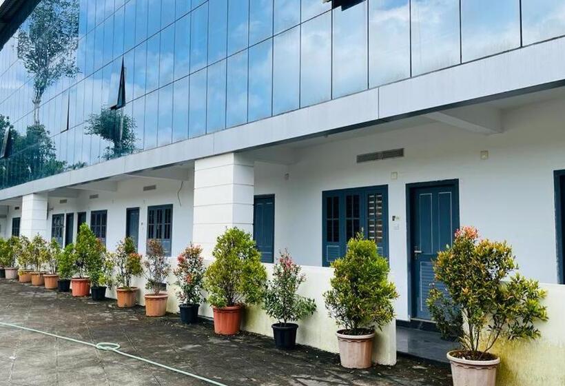 Hotel Glories Wayanad