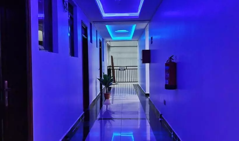 هتل Komar Lira City