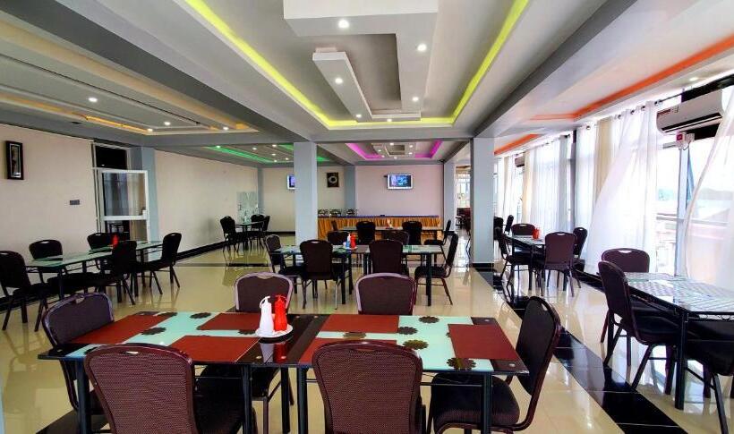 هتل Komar Lira City