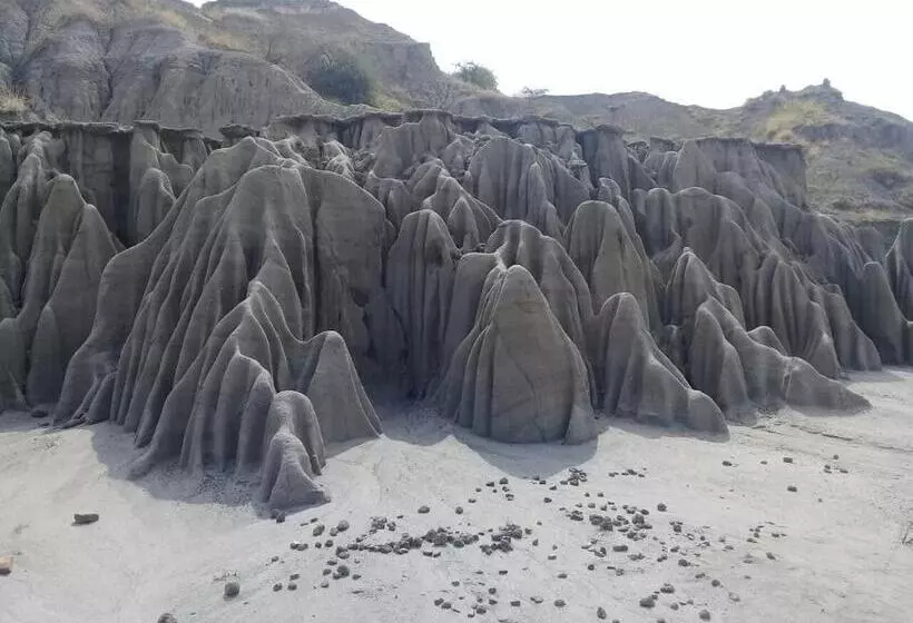 Hotelli Posada Turística Noches De Saturno