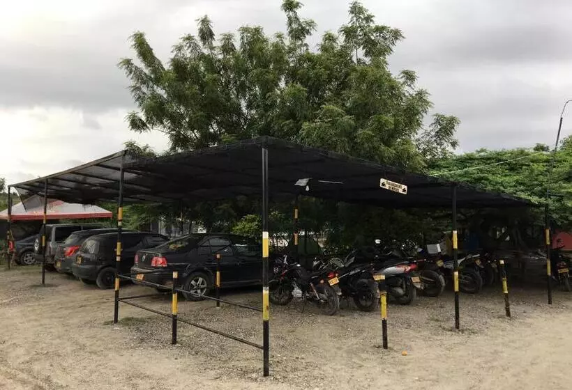 Hotelli Posada Turística Noches De Saturno