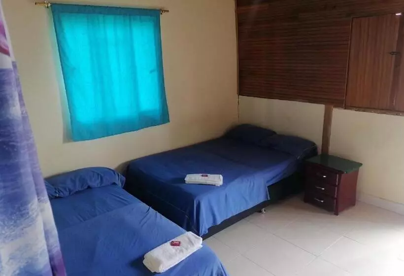 Hotelli Posada Turística Noches De Saturno