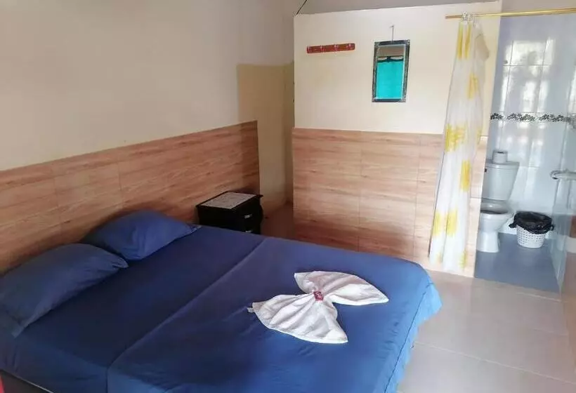 Hotelli Posada Turística Noches De Saturno