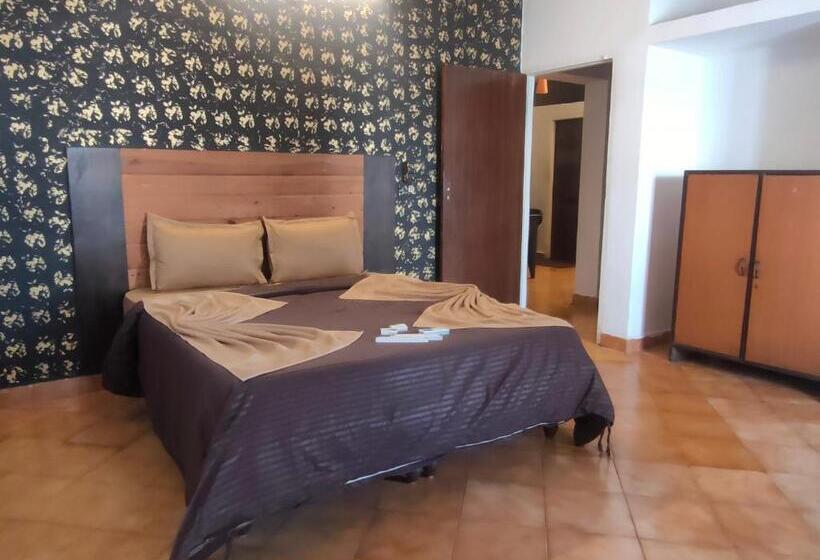 בית מלון כפרי Pride Homes