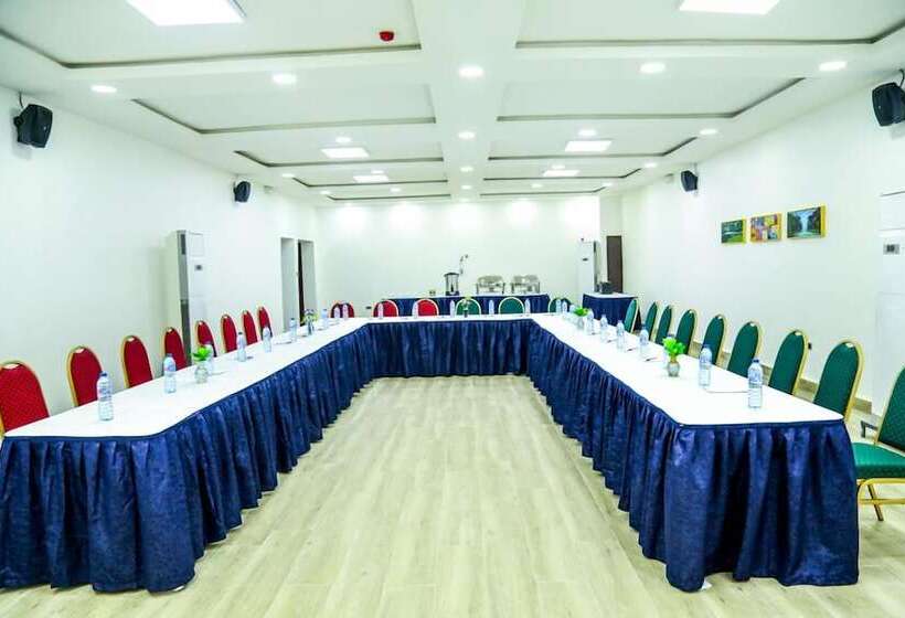 هتل Stratton 38 Asokoro