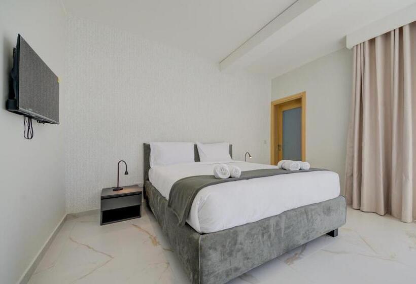 Mayfair By Premier Suites Mt