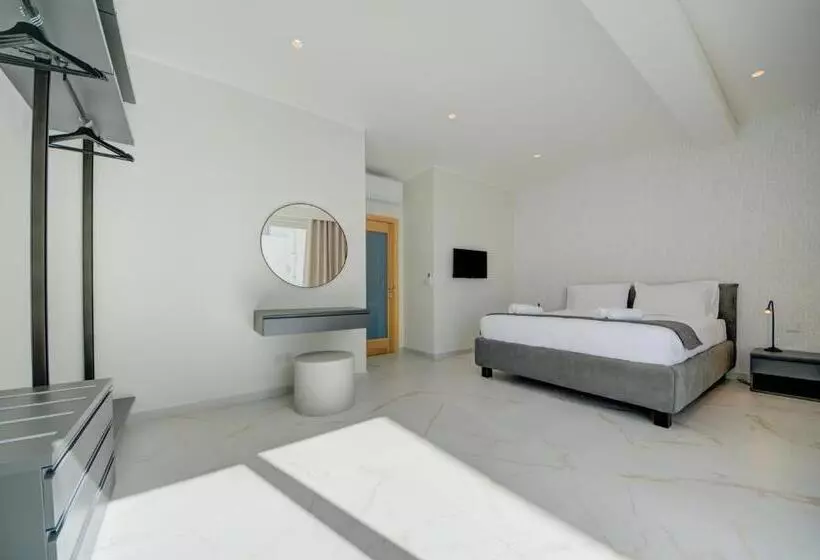 Mayfair By Premier Suites Mt