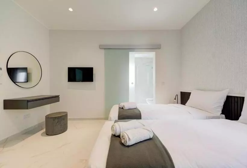 Mayfair By Premier Suites Mt