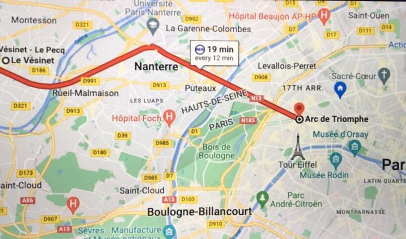 פנסיון Au Tour Des Bois