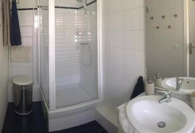 Majatalo Au Tour Des Bois