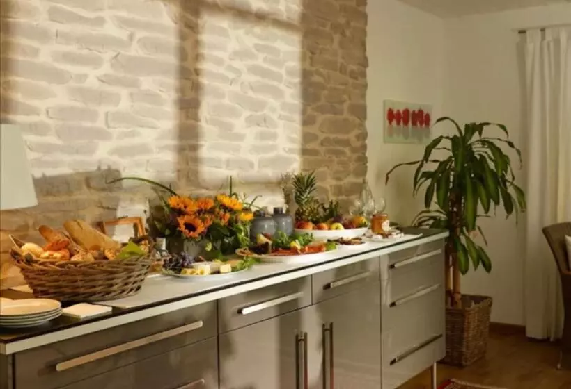 Majatalo Landhauskiebel