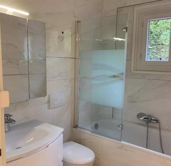 Majatalo Rooms In The Villa Near The Airport, Share Bathroom And Share Kitchen